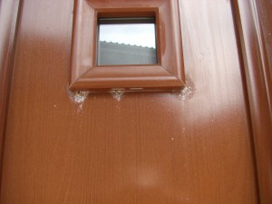 玄関ドア　塩害対策　再生塗装
