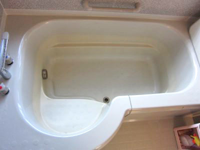 FRP浴槽　劣化変色・艶引け　再生塗装(上越市)